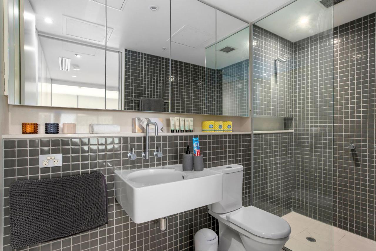 Sophisticated Designer Condo W River & City Views เมลเบิร์น ภายนอก รูปภาพ