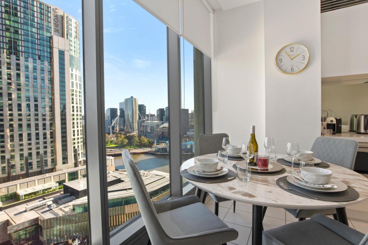 Sophisticated Designer Condo W River & City Views เมลเบิร์น ภายนอก รูปภาพ